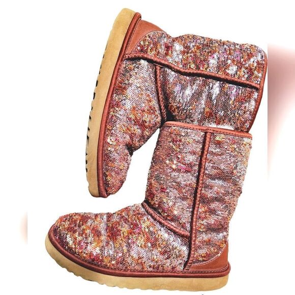 UGG   - Picture 2 of 13
